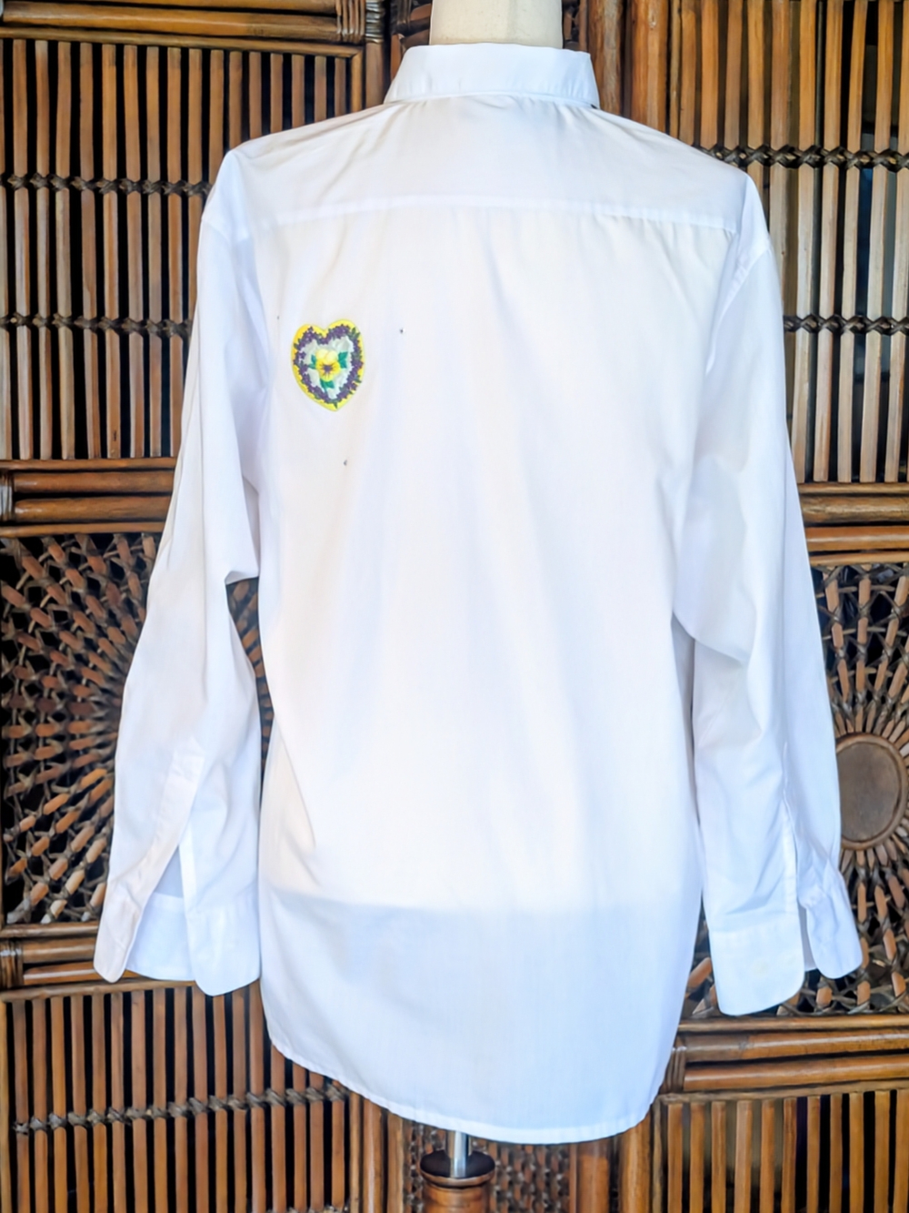 MiLi DESIGNS Embellished Hearts Button-Down Shirt - LG - EVC - Picture 5 of 15